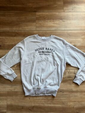 Outer Banks North Carolina White/Grey Crewneck Pullover Sweatshirt